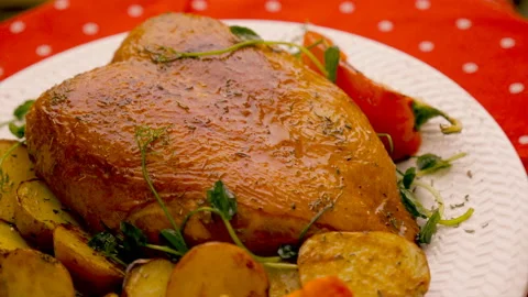 Chicken breast on a plate Video stock 143113349