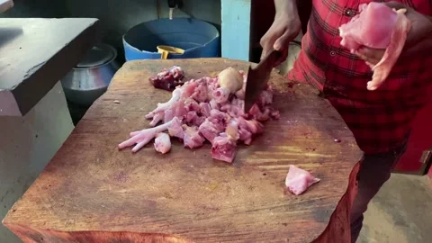 Chicken cutting techniques Stock Footage 159240768