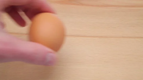 Chicken egg lay Видео 49736214