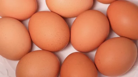 Chicken egg, rotation shot, Chicken fresh raw eggs. Many fresh raw chicken egg Video stock 166389679