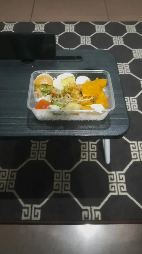 Chicken Katsu on Black Table, Vertical Footage 库存影片 331008570