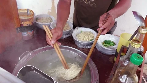 Chicken noodle Stock Footage 202125504