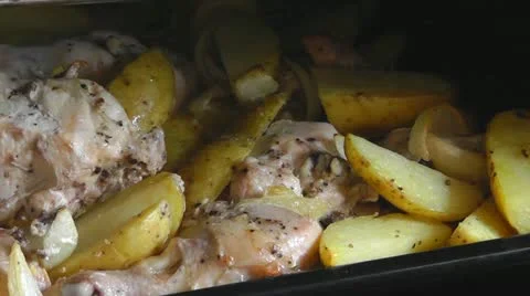 Chicken with potatoes baked 스톡 동영상 10875047