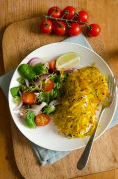 Chicken with salad Foto stock