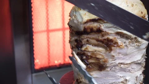 Chicken shawarma on a spit Video stock 110787493