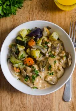 Chicken with vegetables Foto stock