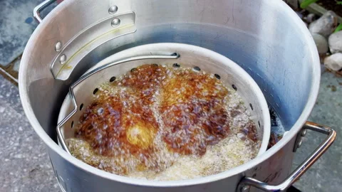 Chicken Wings Deep Frying In Bubbling Hot Oil Stock Footage 346648907