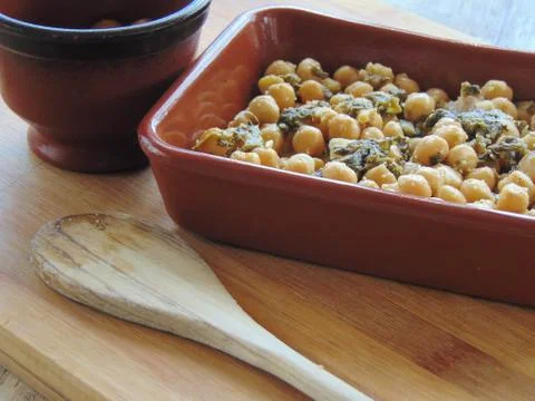 Chickpeas with spinach. Foto stock