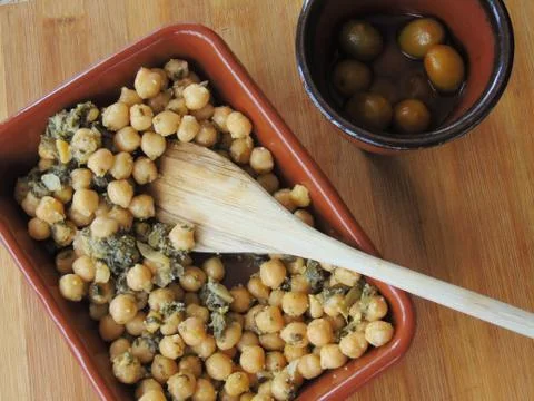 Chickpeas with spinach. Foto stock