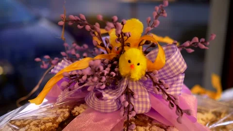 Chicks in Easter decoration. Easter season. Italian tradition. Panning 4K Video stock 334932760