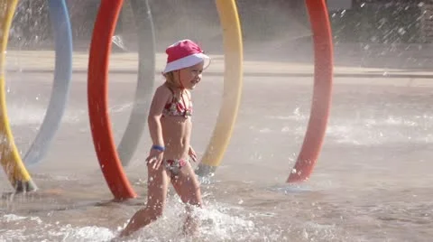 Child in Aquapark 動画素材 20455032