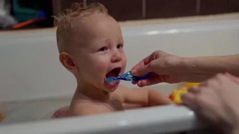 The child is bathing Stock Footage 170324073