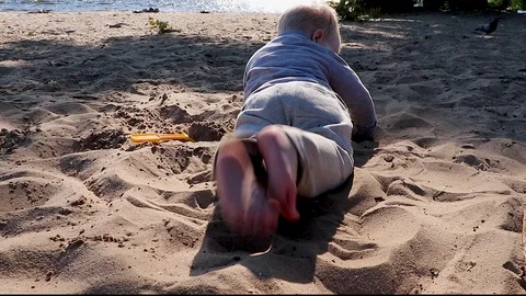 Child on the beach. Super hero kid having fun outdoor. Summer vacation concept Vídeo Stock 90094921