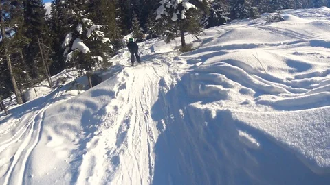 Child boy skiing through forest. 動画素材 86285128