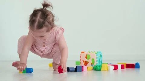 Child builds using constructor Video stock 156473284