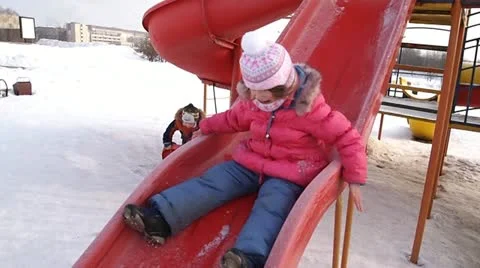 Child chute Vídeo Stock 21406829