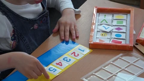 Child collects numbers Stock Footage 138462082