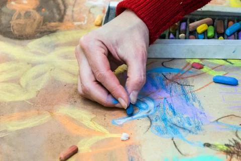 The child draws the crayons Foto stock