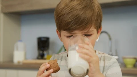Child drinking milk Stock Footage 100001037