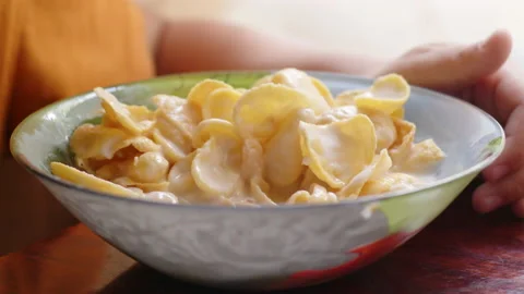 The child eats his corn flakes 動画素材 196568514