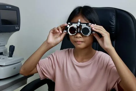 Child eye check 스톡 사진
