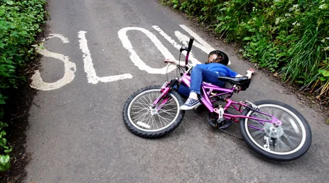 Child fallen off bike Stock Footage 39077201