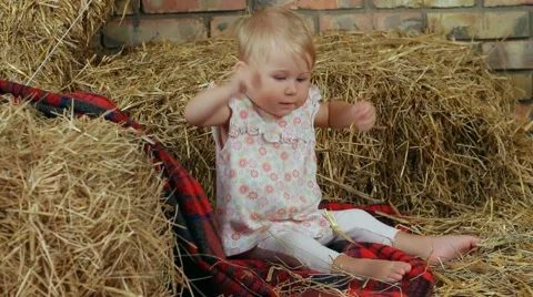 Child On The Farm Video stock 52519767
