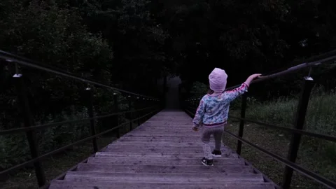 Child Video stock 246634180