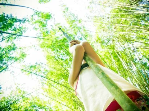 Child in the jungle Foto stock