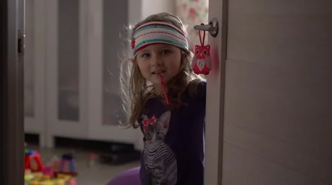 Child opens-closes door Stock-Footage 49804866