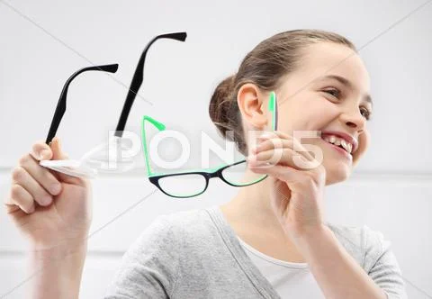 Child an ophthalmologist Stock Photos