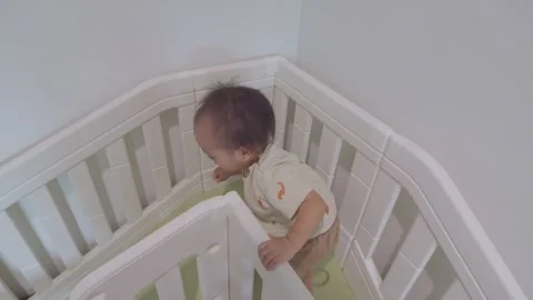 Child Playing in a Safe Environment 스톡 동영상 341142751