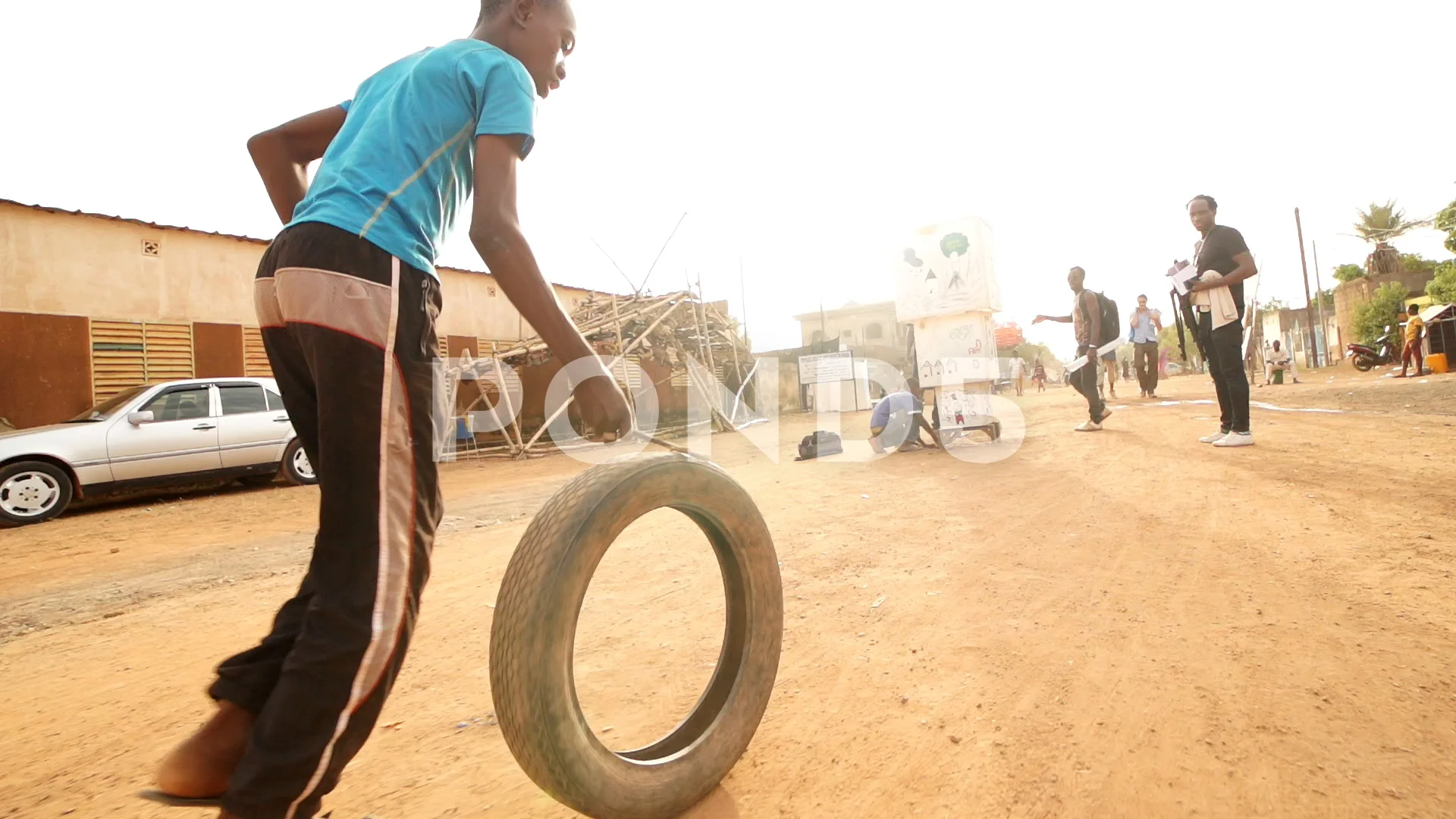 African Little Children Playing with Wheels Editorial Image - Image of  playing, fence: 116521095