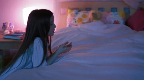 Child praying Stock Footage 22664046