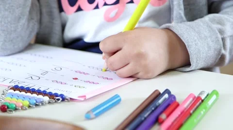 Child in primary school 動画素材 47141820