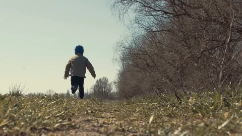 The child runing Stock Footage 88311513