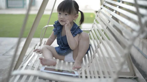 Child with tablet Video stock 29244676