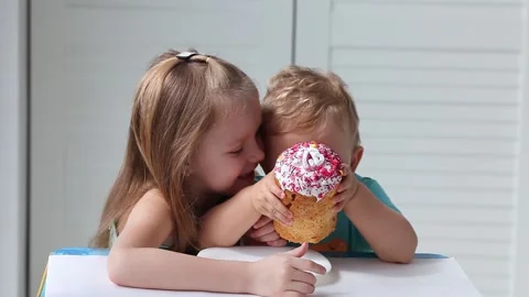 Children are eating Easter cake. Stock Footage 142534579