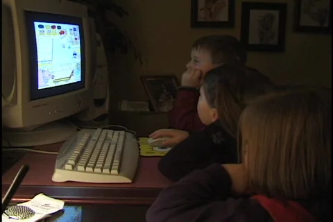 Children at Computer  库存影片 297077