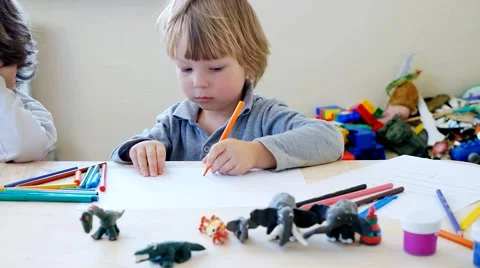 Children draw in home Stock-Footage 44931858