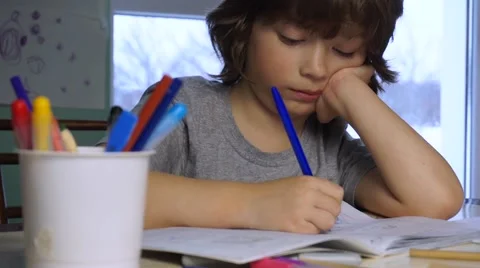 Children draw in home 스톡 동영상 59764231
