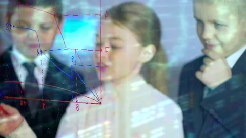 The children drawing a graph on the virtual display Vídeo Stock 76271830