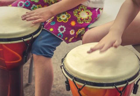 Children Drumming Stock-Fotos