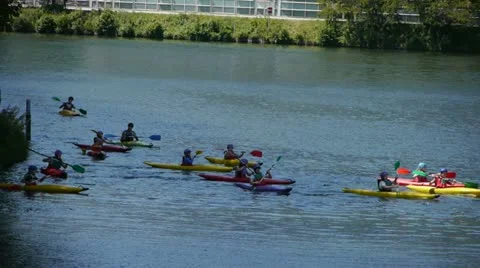 Children kayaking 스톡 동영상 18194332
