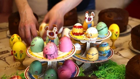 Children is painting Easter eggs Stock Footage 87644166
