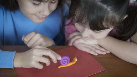 Children with plasticine. Stock-Footage 102721917