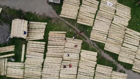 Children playing in ground 库存影片 158488708