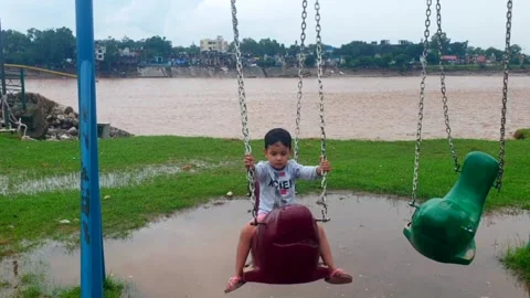 Children playing in park Stock-Footage 316142952
