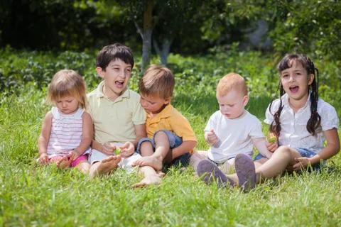 Children playing in the park Stock-Fotos