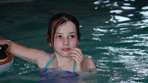 Children playing in pool Stock-Footage 91898760